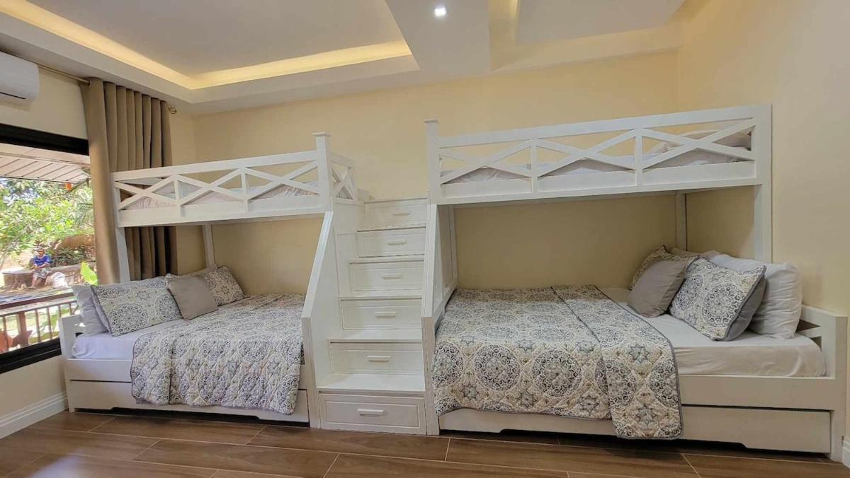 Redwood Cabin Bolinao Extérieur photo