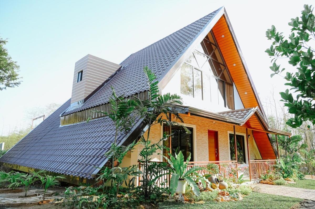 Redwood Cabin Bolinao Extérieur photo