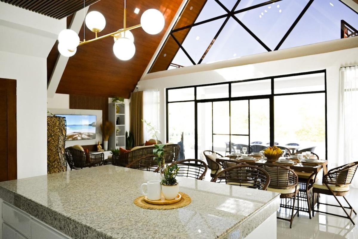 Redwood Cabin Bolinao Extérieur photo