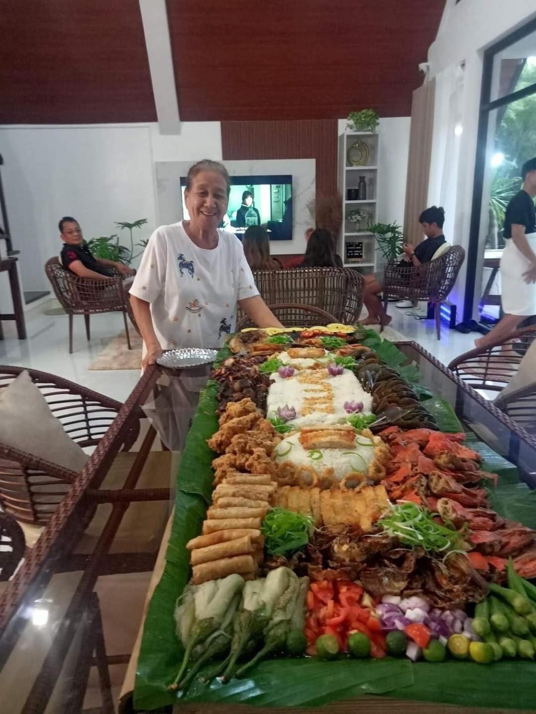 Redwood Cabin Bolinao Extérieur photo